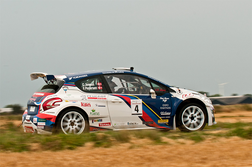 Christian Jensen og Freddy Pedersen har før vundet på Juelsminde-halvøen. Men det er første gang, de starter i deres Peugeot 208 T16
(Foto: rallypics.dk)